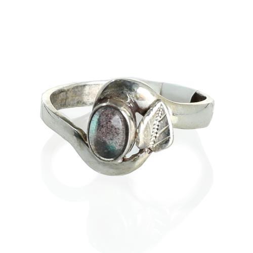 Sterling Silver Ring w/ Stone & Leaf