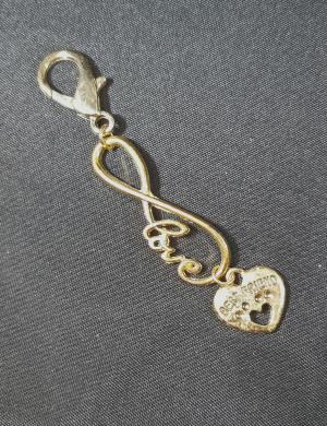 Dog theme clip-on - love connector with charm