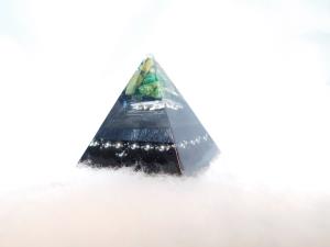 Mini Orgonite Pyramid - Moss Agate