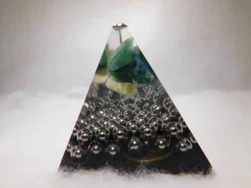 Mini Moss Agate Orgonite Pyramid - Copper/Silver Tip